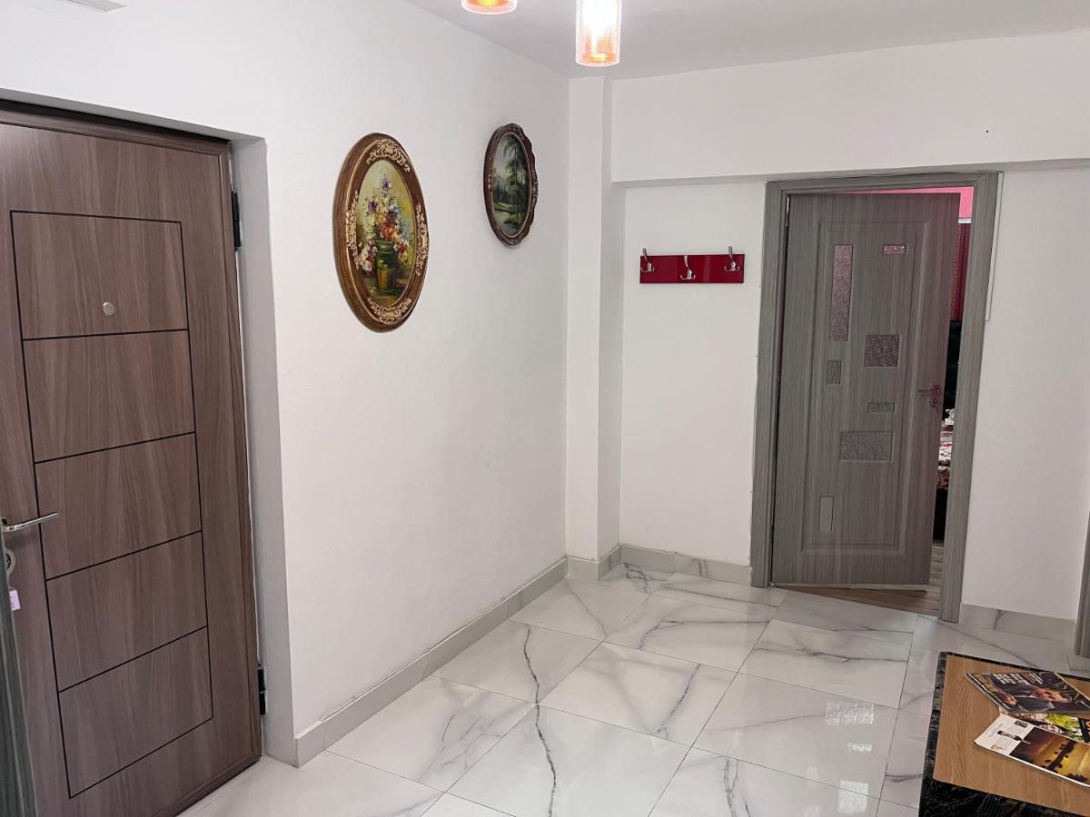 Apartament In Centrul Orasului باكاو المظهر الخارجي الصورة